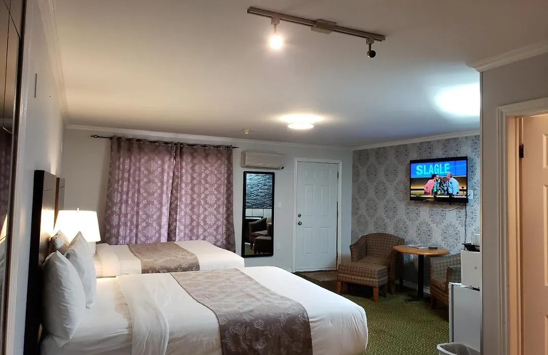 Regency Inn & Suites-1