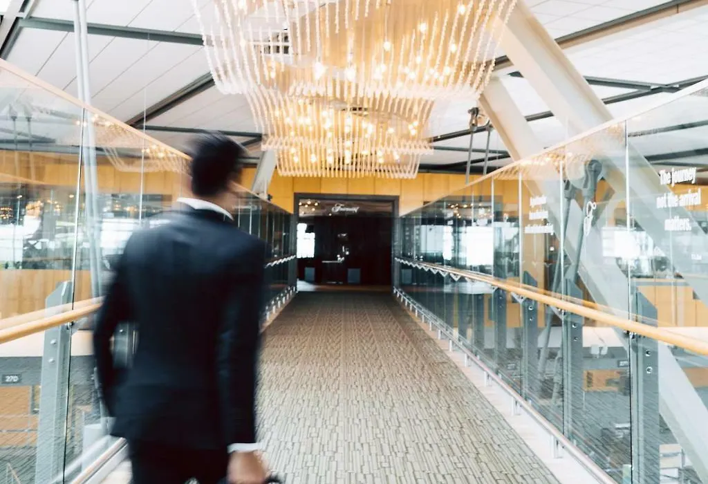 Fairmont Gold At Fairmont Vancouver Airport-1