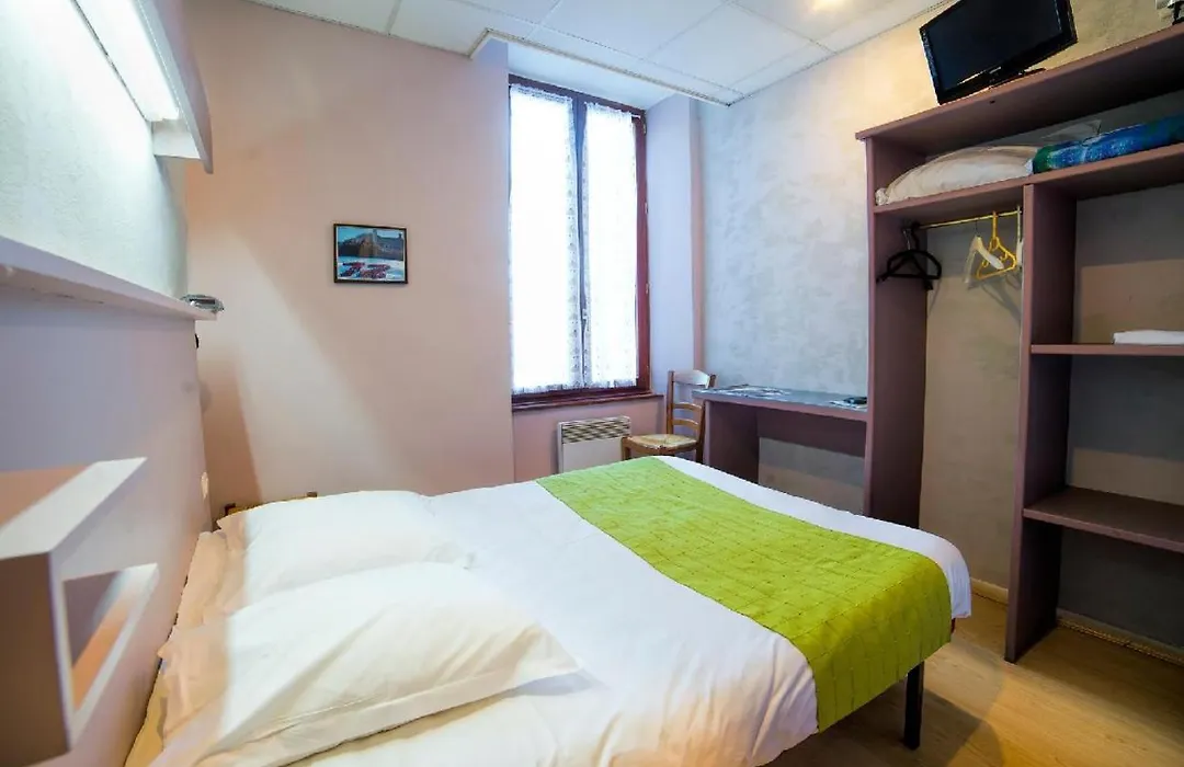 Hotel De La Gare-1