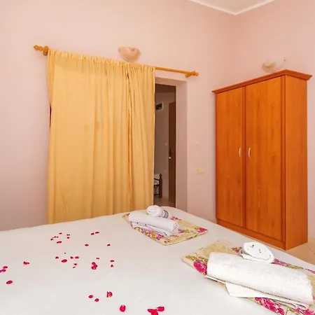 Guest House Edita-3