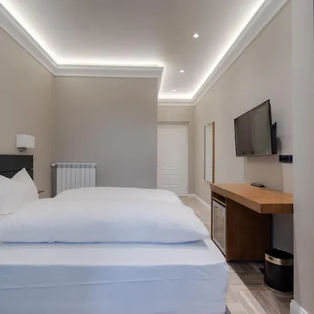 2H Horizon Hotel-2