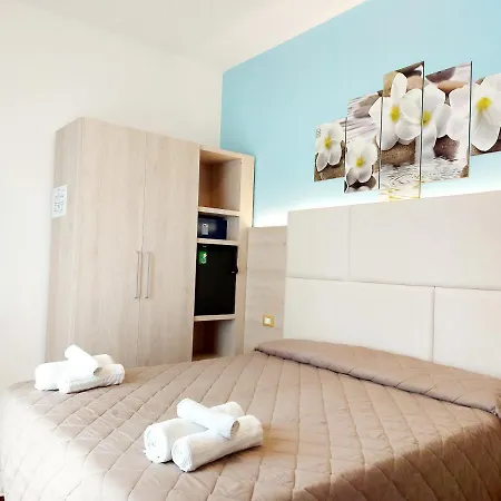 Hotel Monica-3