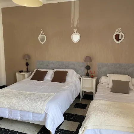 Hotel De Thau-2