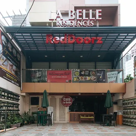 Reddoorz Plus At La Belle Residences Makati City-3