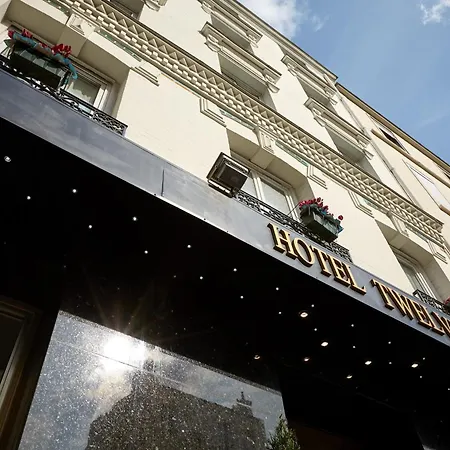 Hotel Le Twelve-2