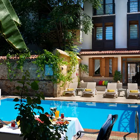 Castle Old Town Hotel-3