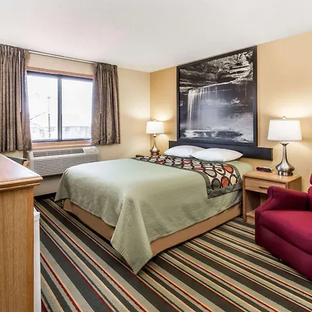 Super 8 By Wyndham Ottawa Starved Rock-2