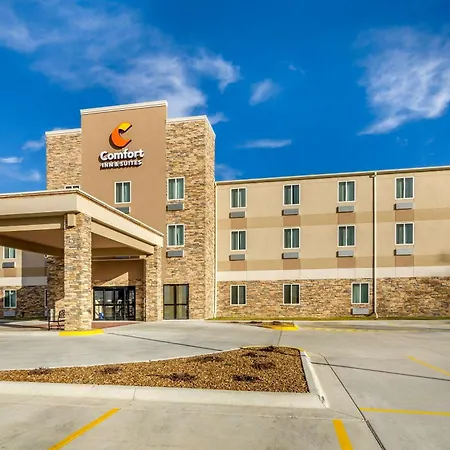 Comfort Inn & Suites Salina North-2