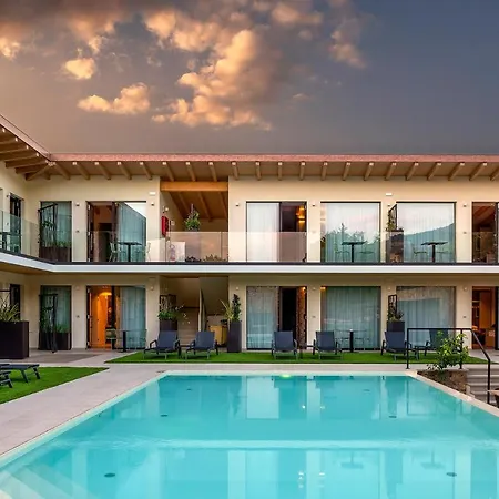 Relais Limonaia - Suites & Garden Spa-3