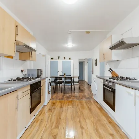 Upton Park Bedrooms 25 Min To Central London-3