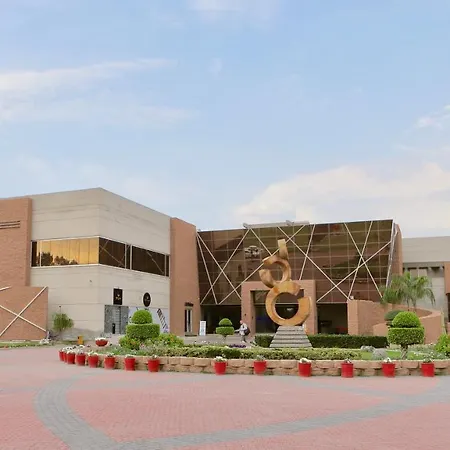 Circle Club Faisalabad-3