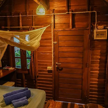 Tha Khao Bay View Bungalow-3