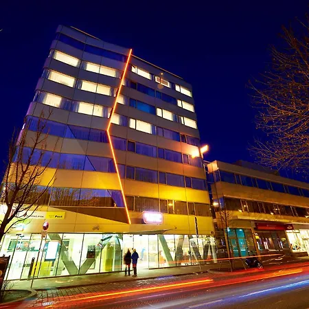 Simm's Hotel - cityhotel next to Metro U3-3