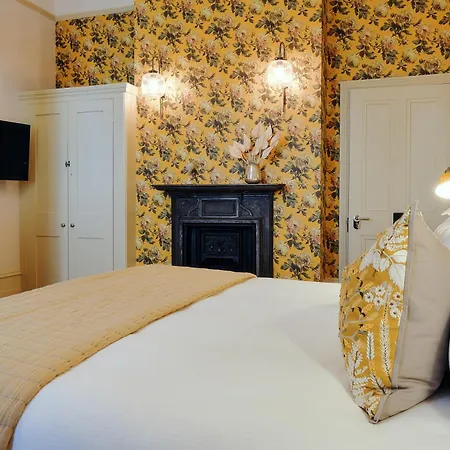 The Black Lion Pub&Boutique Guesthouse-2