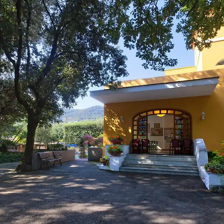 Hotel Cleopatra-2