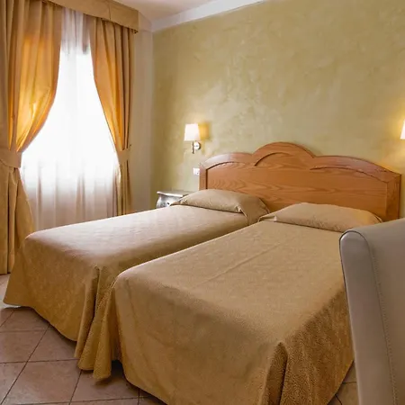 Hotel La Perla-3