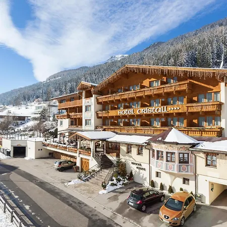 Sporthotel Cristall-3