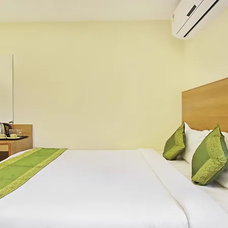 Itsy Hotels Jansi Residency-3