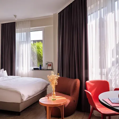 STAYERY Cologne Sülz-2