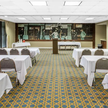Days Inn & Suites By Wyndham Jennings-2