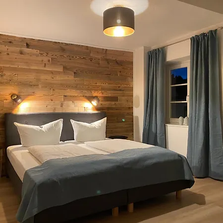 Hotel Freihof am Roland-2