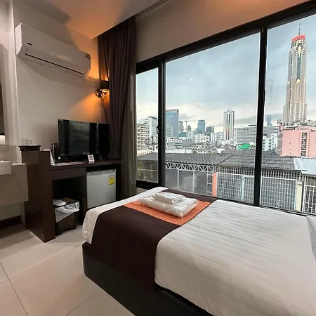 Collection O The Bangkok Airport Link Suite-3