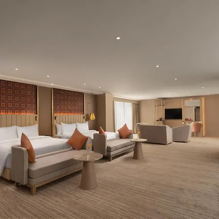 The Golden Crown Hotel-3