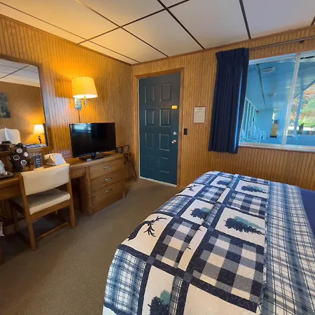 Riviera Motel-2