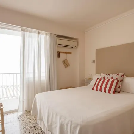 Garau Petit Hotel-3