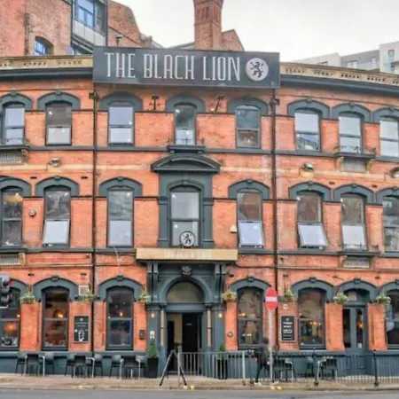 Black Lion Hotel Manchester-3