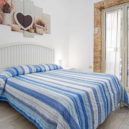 Garden House: Apartments And Rooms For Holidays-2