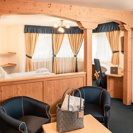 Hotel La Perla Wellness & Beauty-2