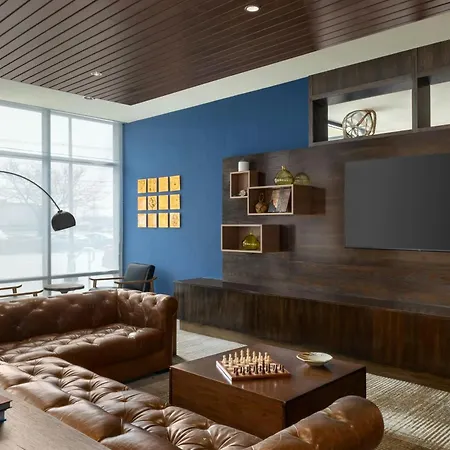 Courtyard By Marriott Portland Downtown/Waterfront-3