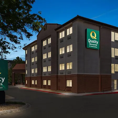 Quality Inn & Suites Denver International Airport-3