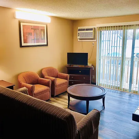 Ramada By Wyndham Spokane Valley-3