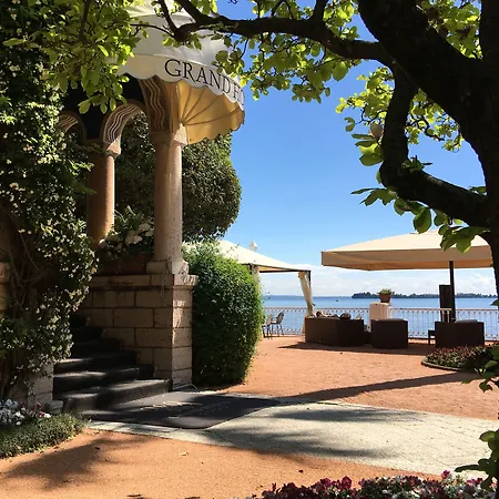 Grand Hotel Gardone-3