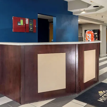 Microtel Inn & Suites By Wyndham Pigeon Forge-3