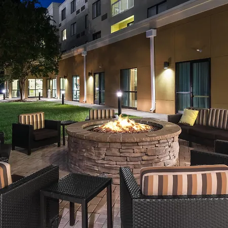 Courtyard By Marriott Charlotte Gastonia-2