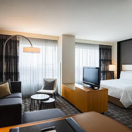 Renaissance Chicago O'Hare Suites Hotel-3