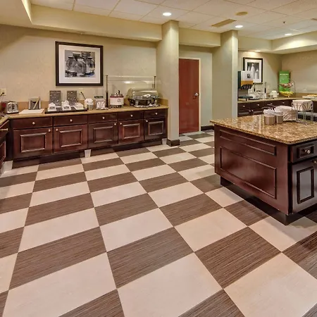 Hampton Inn & Suites Clermont-2