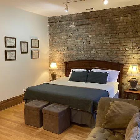 Old Chicago Inn-2