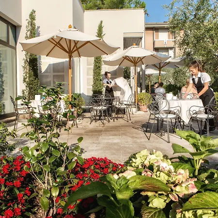 Hotel Piccola Vela-3