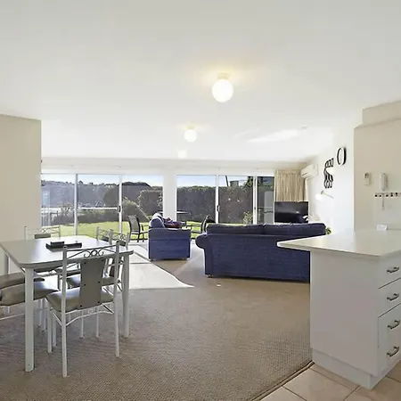 Waterview Luxury Apartments-3