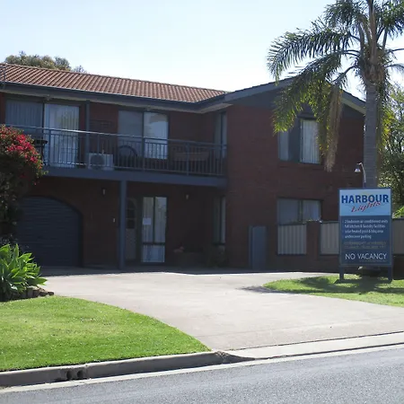 Harbour Lights Holiday Units-3
