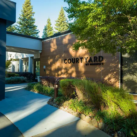Courtyard Sacramento Airport Natomas-3