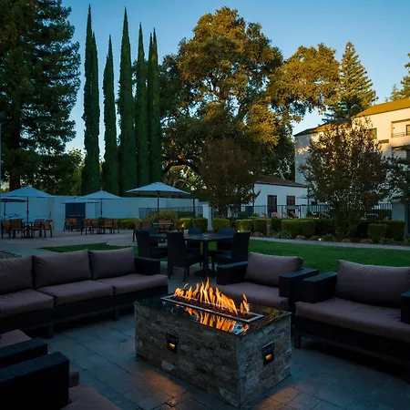 Courtyard Sacramento Airport Natomas-2