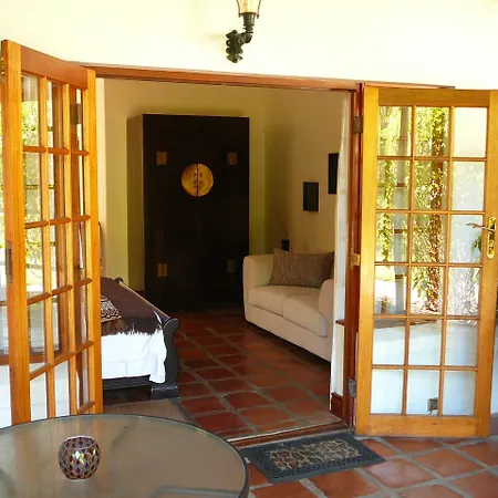 Orange-Ville Lodge & Guesthouse-2