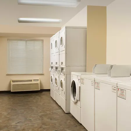 Woodspring Suites Columbus North I-270-2