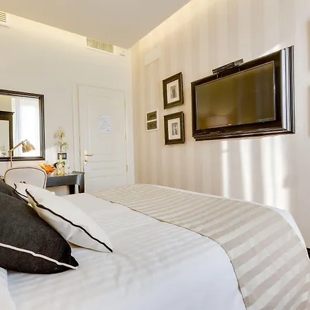 Bellezza Al Colosseo - B&B & Apts-3