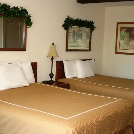 Passion Play Road Inn - Formerly Statue Road Inn-3